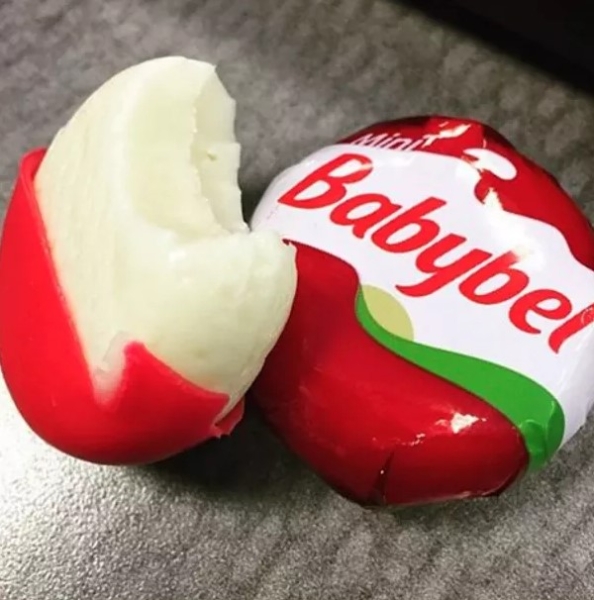 "Да начнется ночной жор!" - диетологи назвали 11 продуктов, которые можно есть перед сном