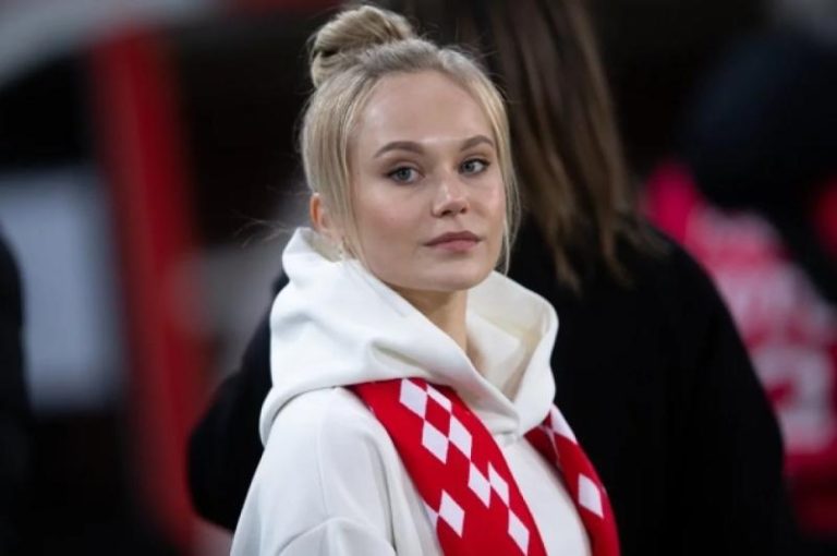 Мельникова завоевала золото чемпионата мира в опорном прыжке