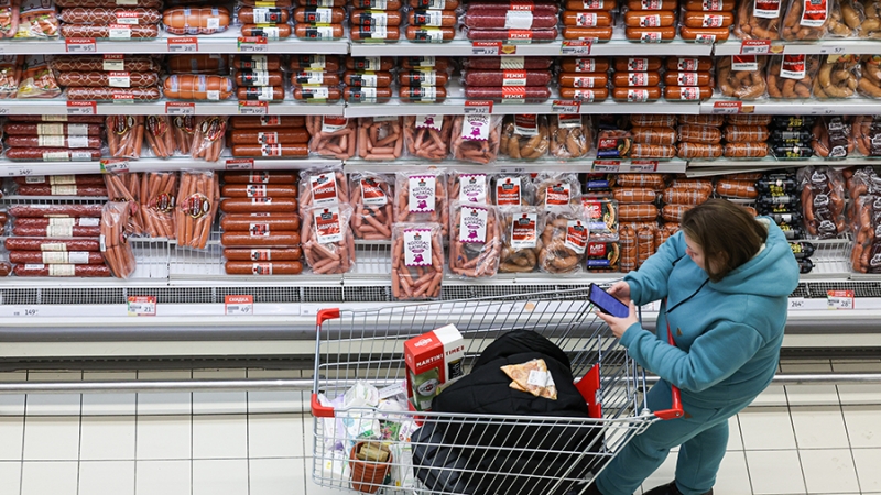 Онколог перечислил провоцирующие рак кишечника пищевые привычки