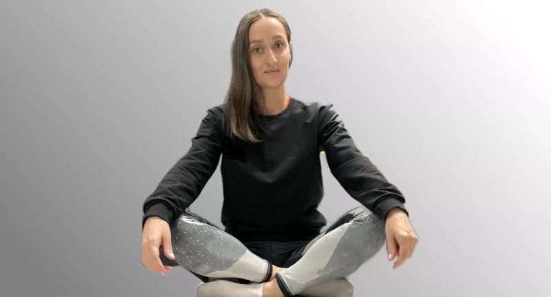 10 видов приседаний, которые помогут подтянуть живот, талию и ягодицы и разнообразят ваши тренировки