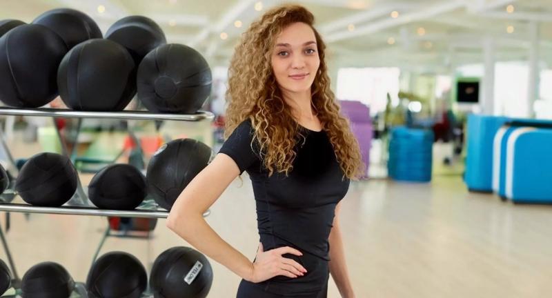 10 видов приседаний, которые помогут подтянуть живот, талию и ягодицы и разнообразят ваши тренировки