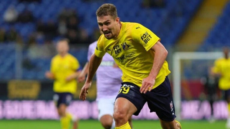 «Очки внизу турнирной таблицы нужны всем». Радимов — о матче «Сочи» — «Ростов»