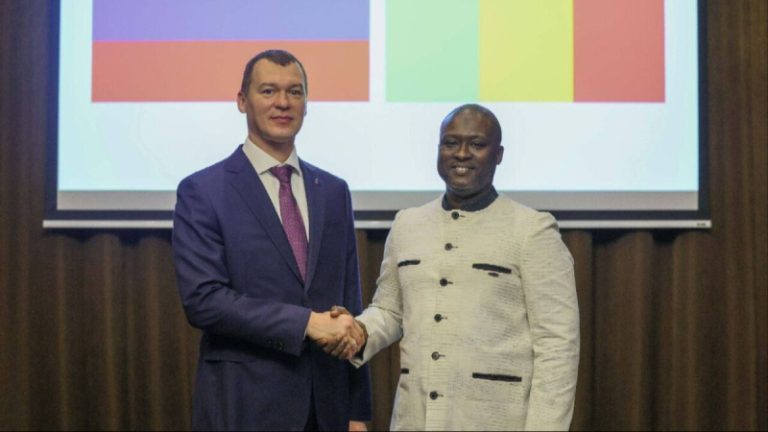 Дегтярев пригласил спортсменов из Мали на спортивные мероприятия в России