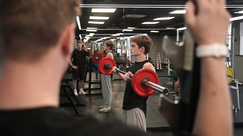 SCMP рассказало о связи метаболизма с мышечной массой и режимом сна