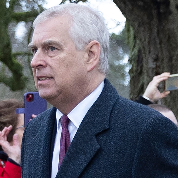 В Британии заявили, что принц Эндрю водил проституток в Букингемский дворец