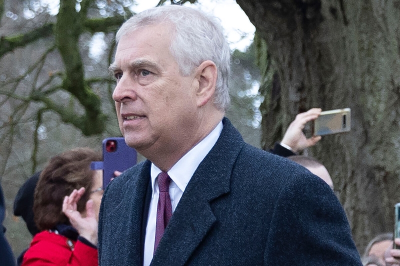 В Британии заявили, что принц Эндрю водил проституток в Букингемский дворец