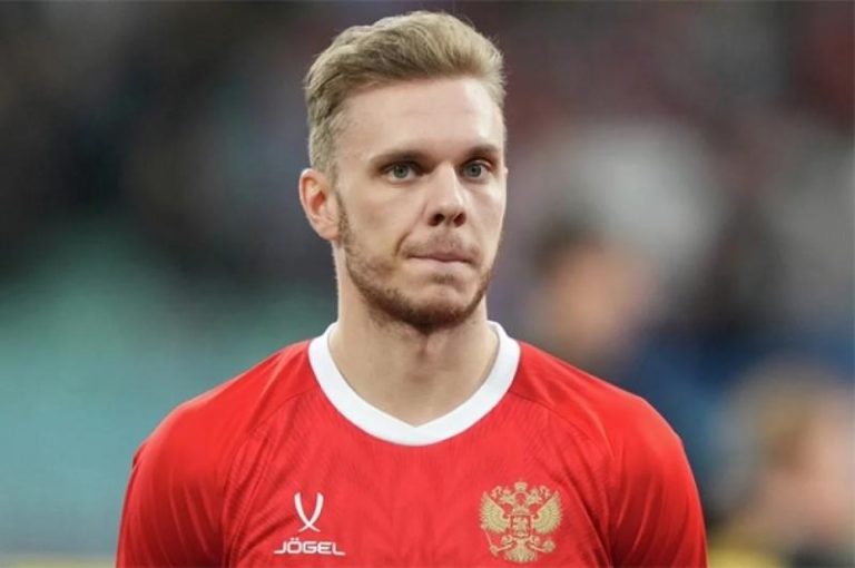 Бессовестный Глушенков. Игрок «Зенита» попался на измене своей девушке