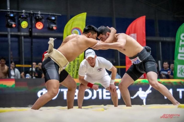 Россияне подвинут японцев? В Москве собрались сильнейшие сумоисты мира