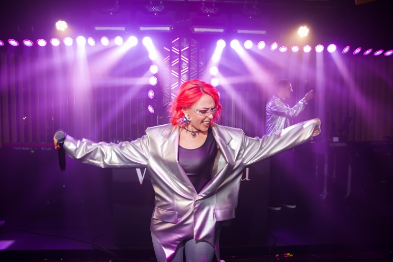 Серебряный блеск и атмосфера предсказаний: как прошла Celebrity Party Woman.ru 2025