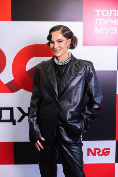 Севиль призналась в любви к Артемию Лебедеву, а LYRIQ пообещал эксперимент с кожаными штанами