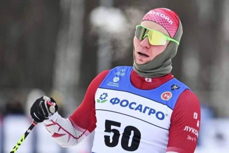 Движение вниз. Спортивная трагедия лыжника Александра Большунова