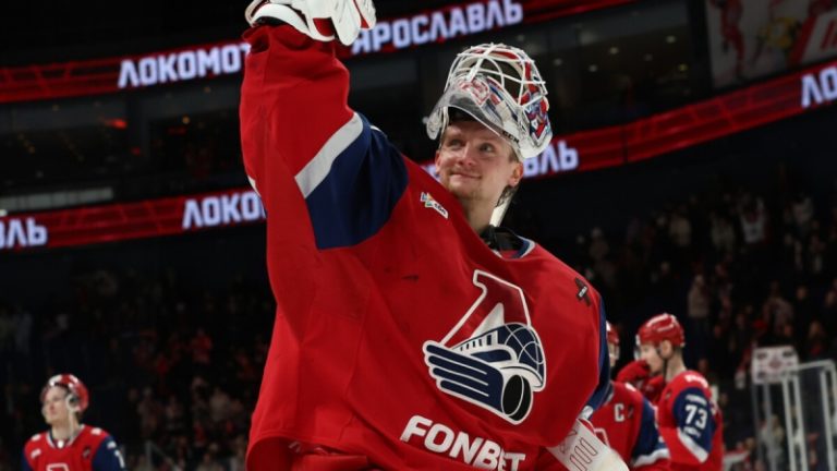 Тренер «Локомотива» Хартли — о матче с «Нефтехимиком»: «У нас только Исаев сегодня пришел на игру и провел ее на своем уровне»