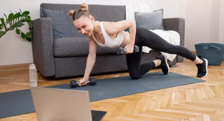 Фулбади тренировка для женщин: 10 упражнений для дома и зала