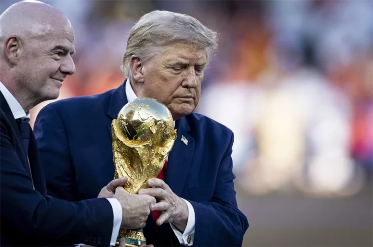 «Золотой мяч» — Трампу. Почему президент США был лучшим игроком ЧМ-2026